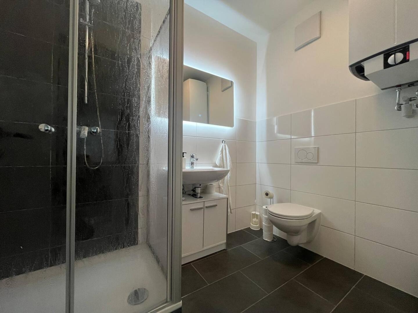 Simplex Apartments Am Ettlinger Tor Spacious Karlsruhe Bagian luar foto